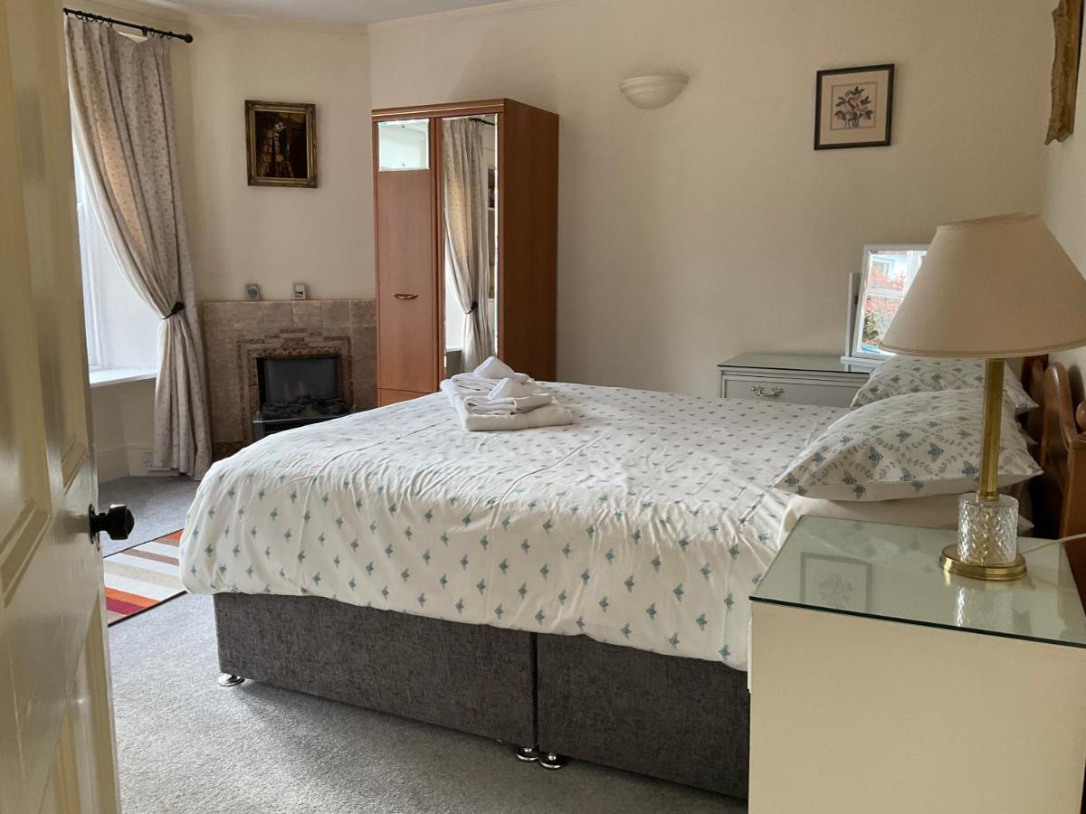 Three-Bedroom Old Cottage Free Parking Инвернесс Экстерьер фото